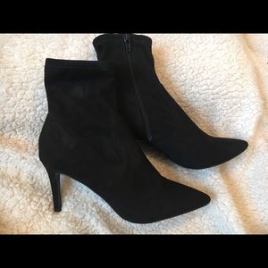 Steve Madden “lava” ankle boots